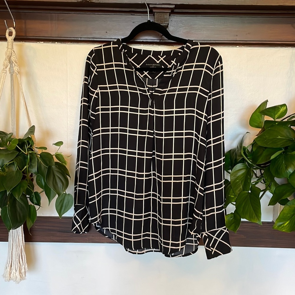 🌼3/$25 Banana Republic chiffon tunic
